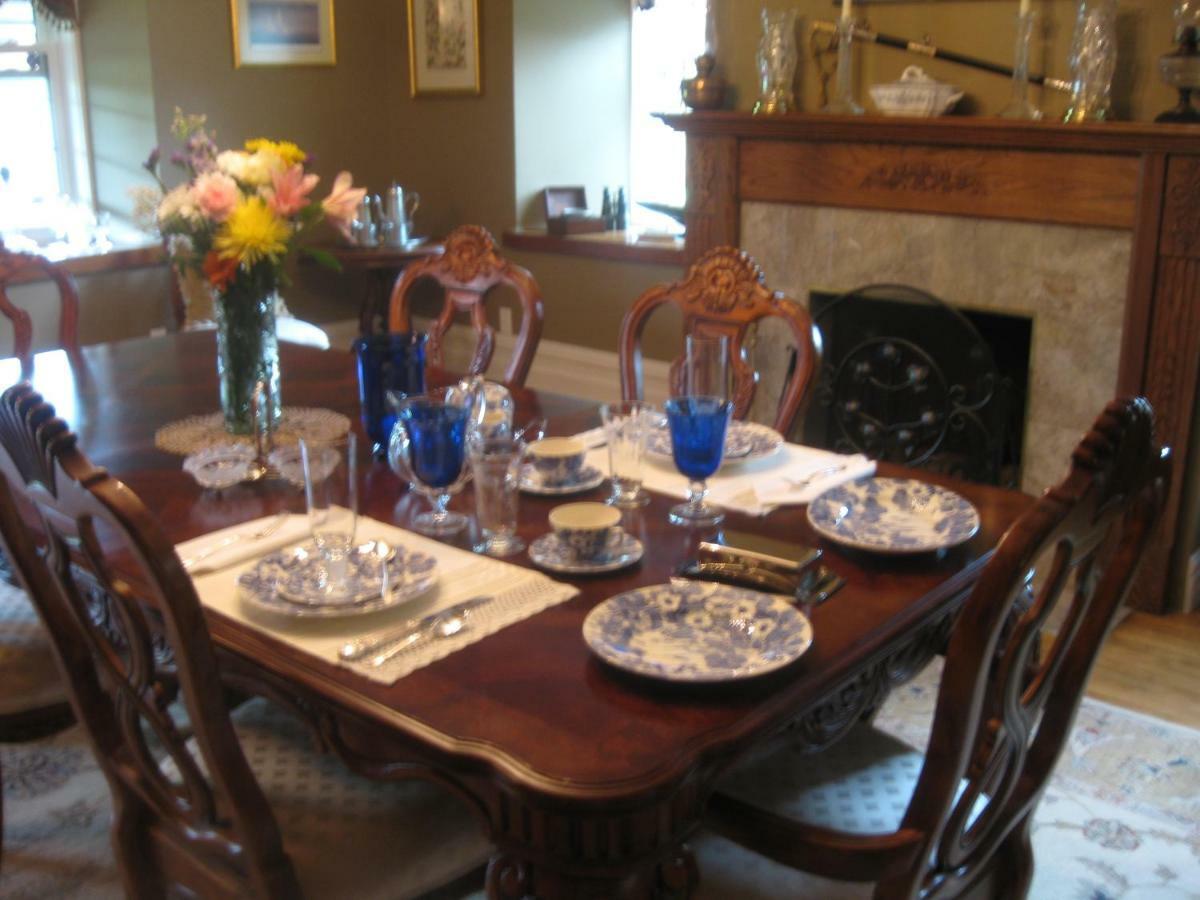 The Old Shipman House Bed & Breakfast Kemptville Extérieur photo